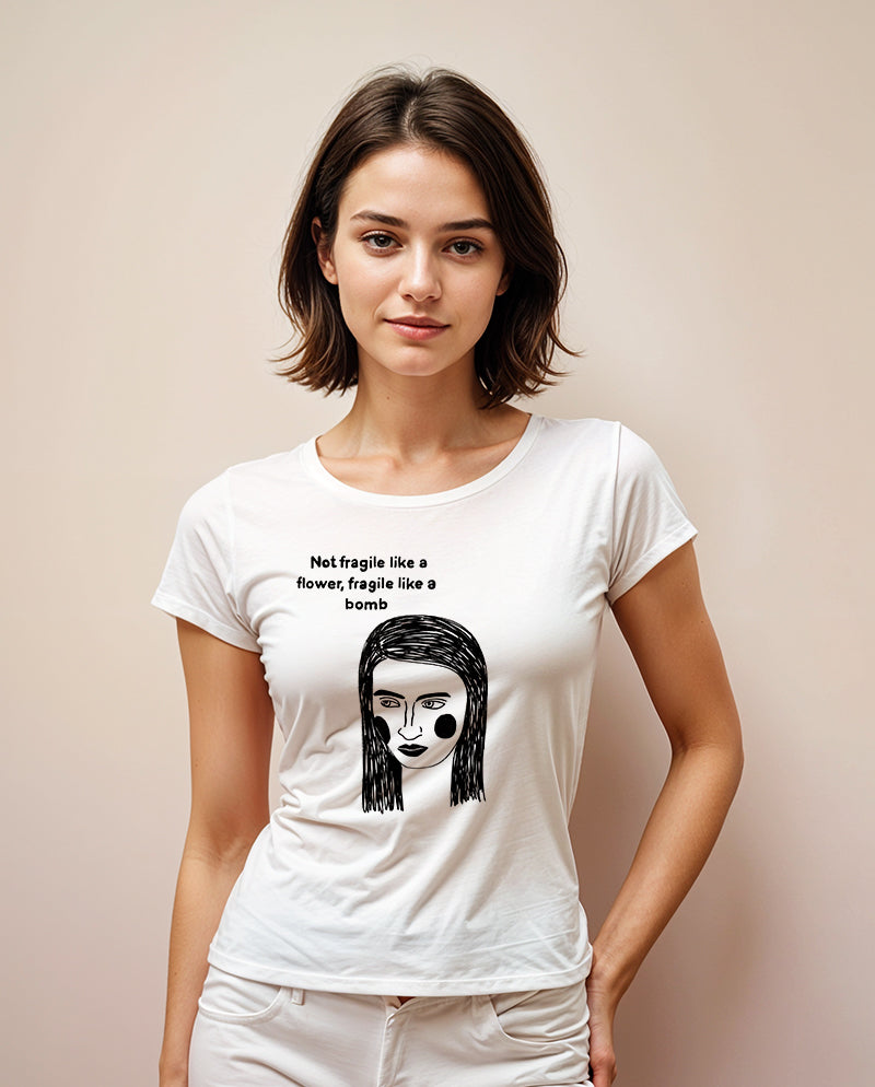 Bomba gibiyiz! Geniş Yaka Tişört