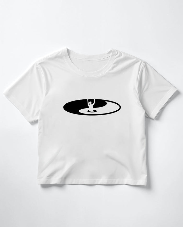 Escape from evil Crop Tişört