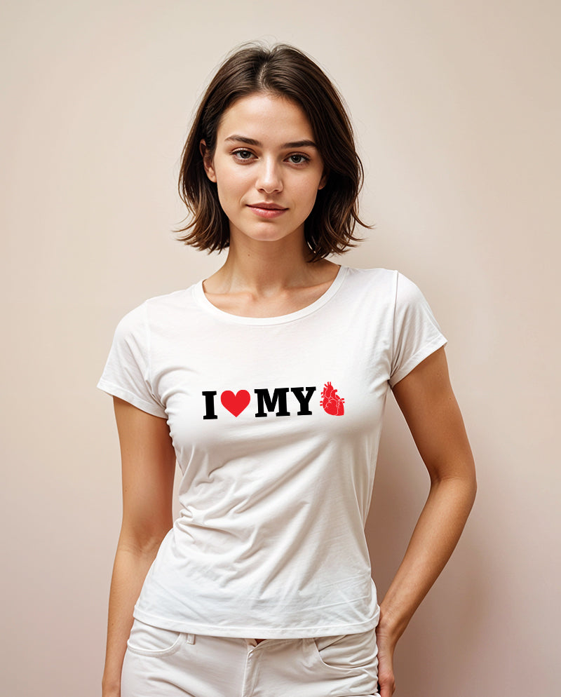 Kalbini Sev Geniş Yaka Tişört