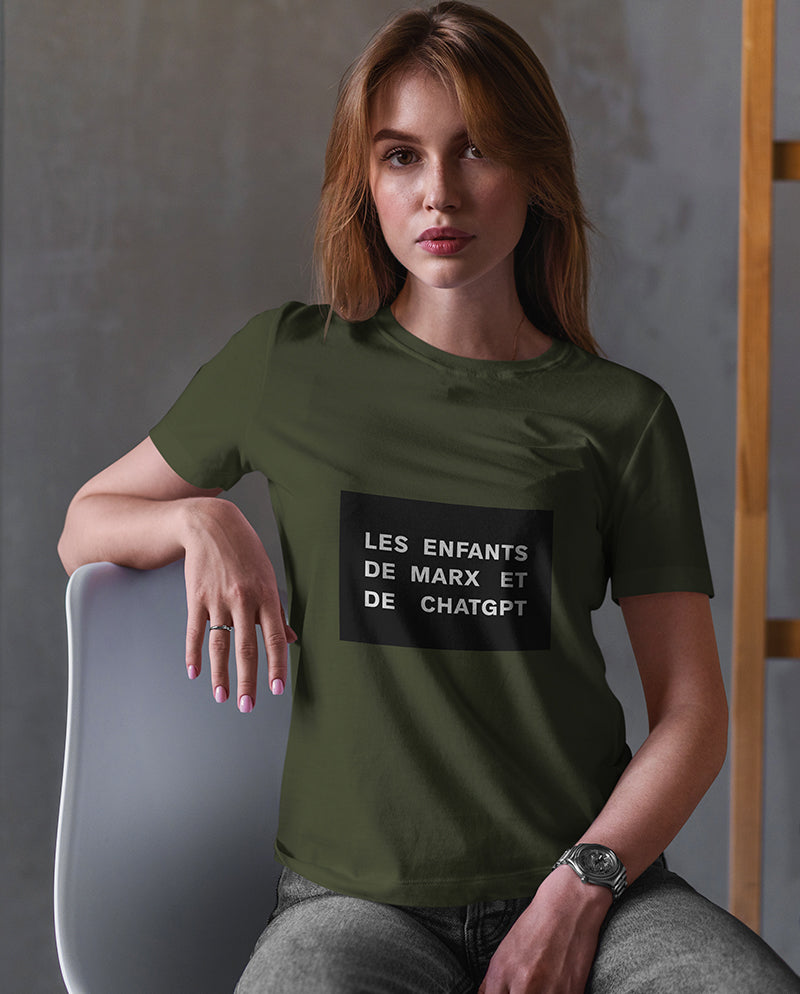 Les enfants de Marx et de ChatGPT Kadın Tişört