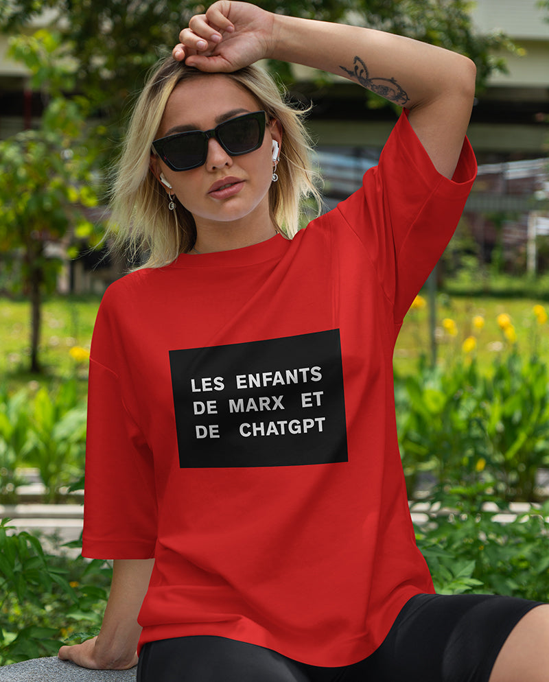Les enfants de Marx et de ChatGPT Oversize Tişört