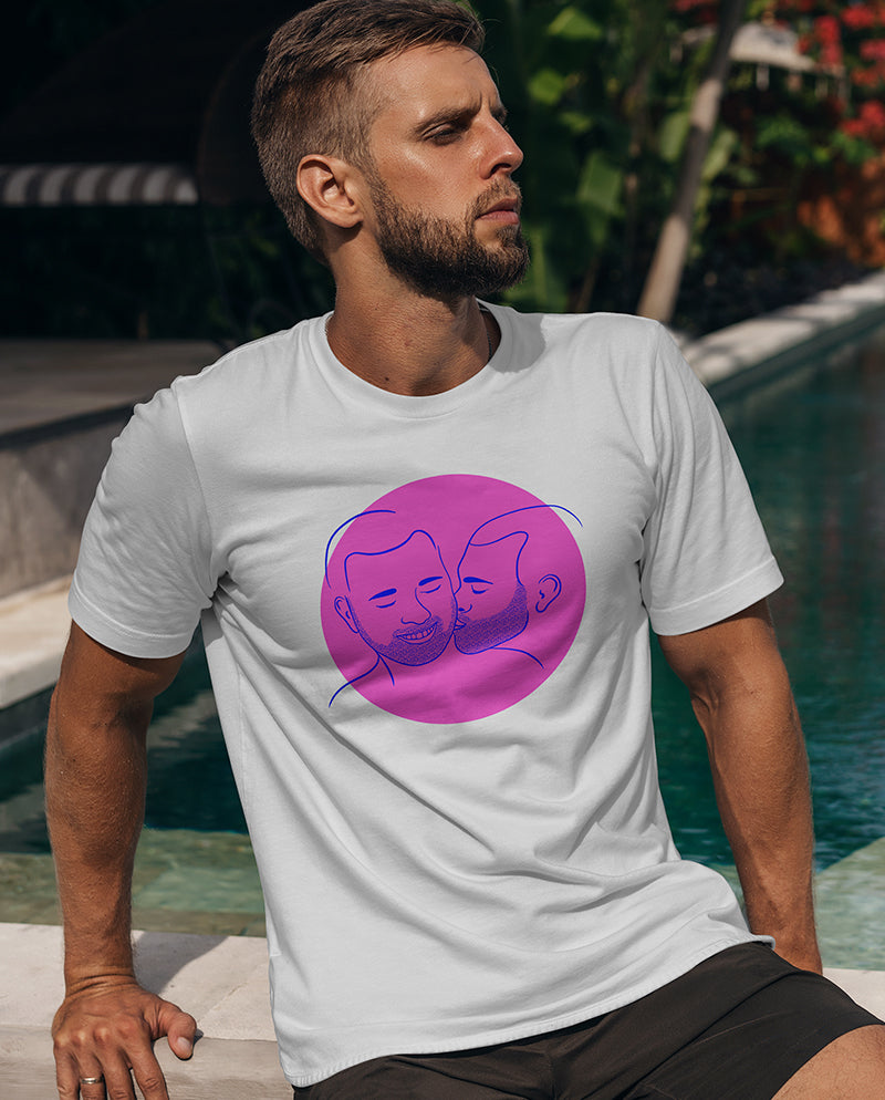 Love is love Erkek Tişört