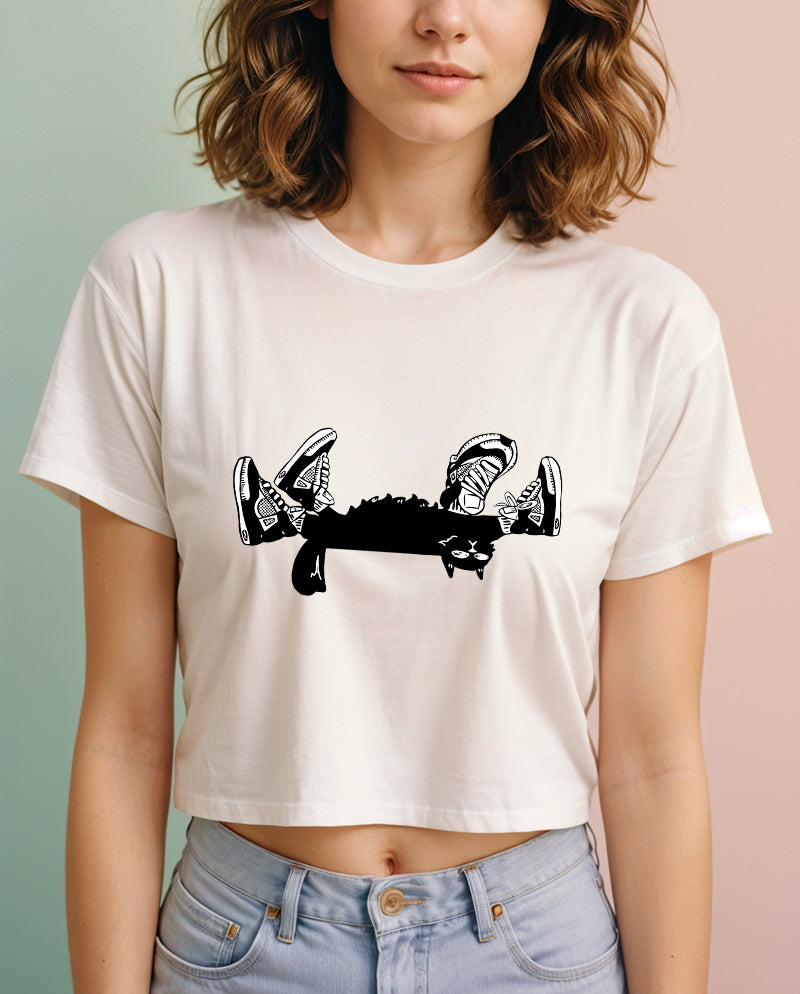 Sokakta Crop Tişört