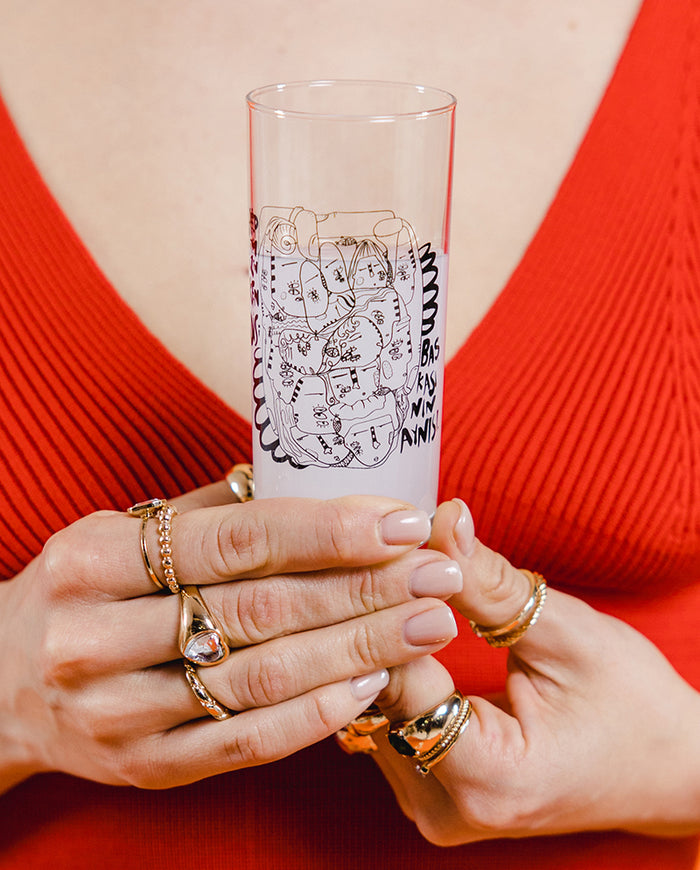 Hepimiz Bir Klasik Rakı Kadehi