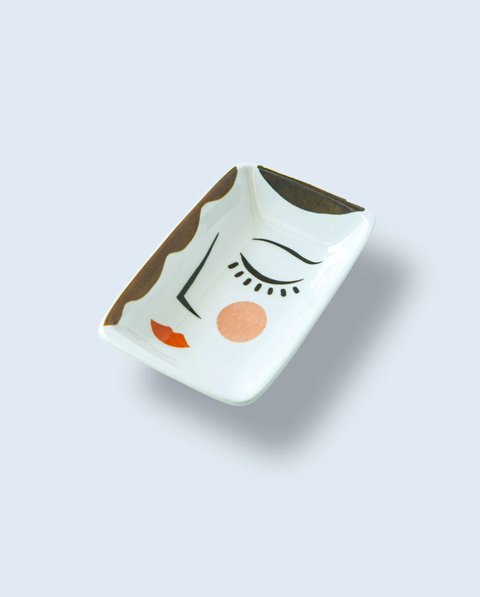 Mahçup, Köşeli Meze Tabağı