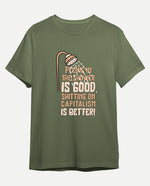 Sh*tting on capitalism Erkek Tişört