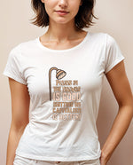 Sh*tting on capitalism Geniş Yaka Tişört